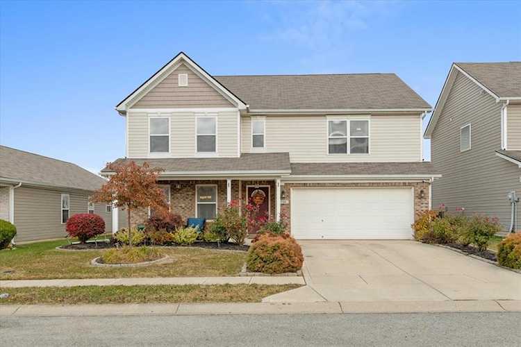 743 Daybreak Dr Avon, IN 46123