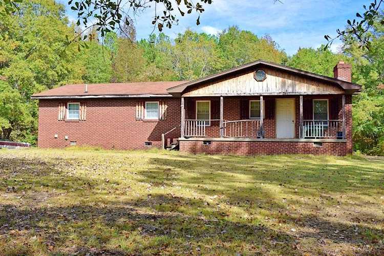 525 Robinson Dairy Road Enoree, SC 29335