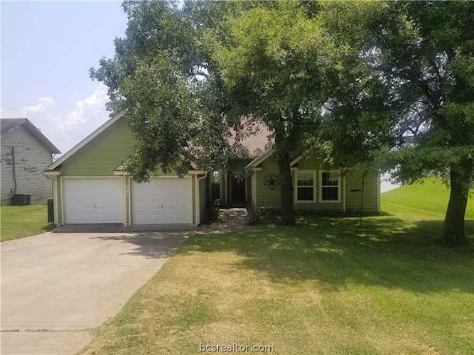 231 Memphis Belle Trinity, TX 75862