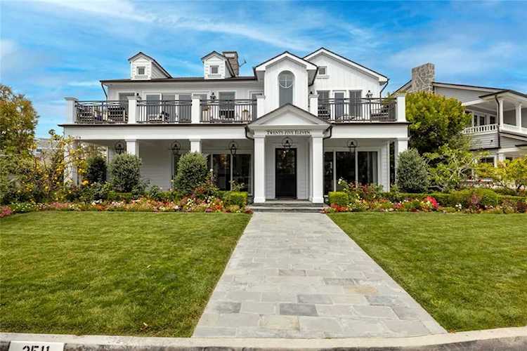 2511 Bayshore Dr Newport Beach, CA 92663