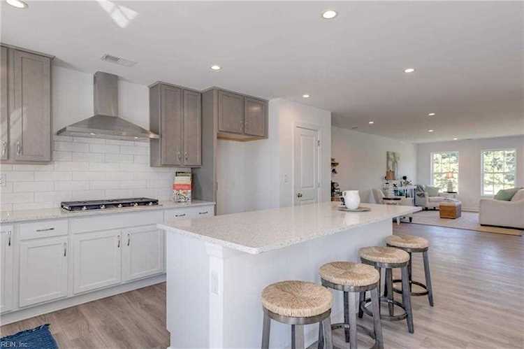 2436 Dunning Arch Virginia Beach, VA 23456