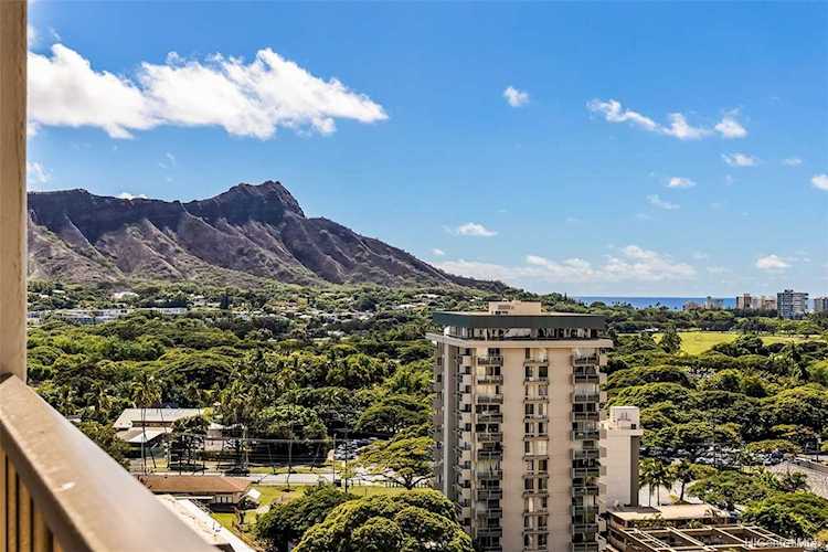 229 Paoakalani Avenue #1712 Honolulu, HI 96815