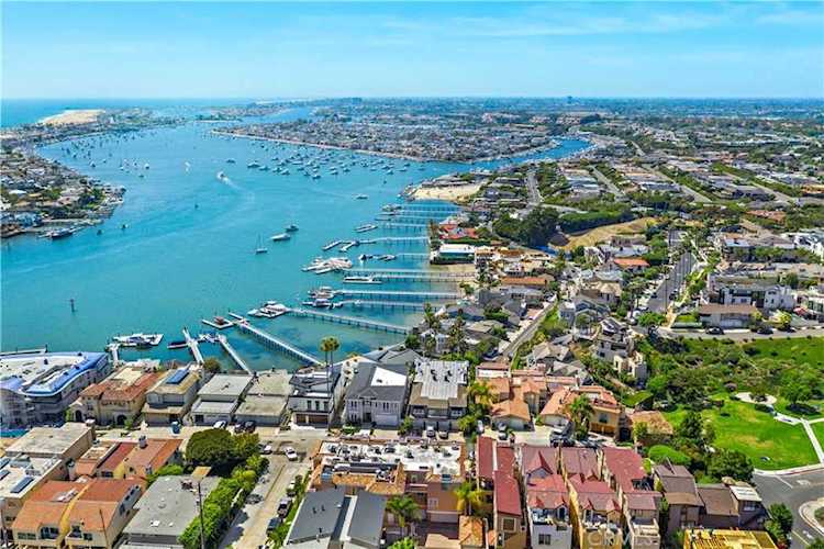 302 Carnation Ave Corona Del Mar, CA 92625 | MLS OC21142655 Photo 1
