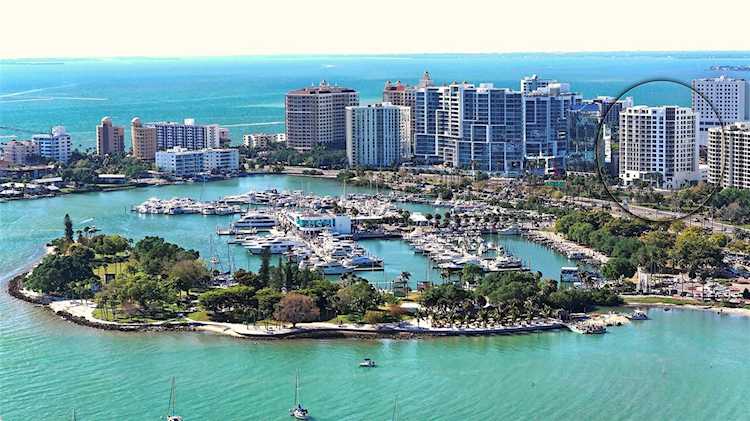 1233 N Gulfstream Ave #504 Sarasota, FL 34236