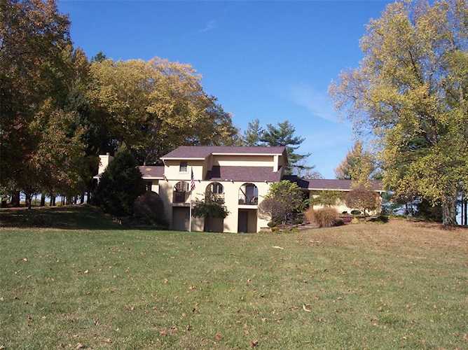 2668 W County Road 200 N Danville, IN 46122 | MLS 21889901 Photo 1
