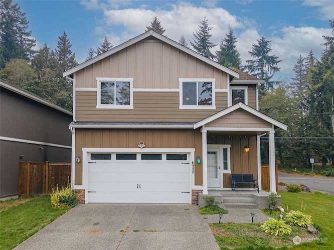 6989 Rocklin Ave NE Bremerton, WA 98311
