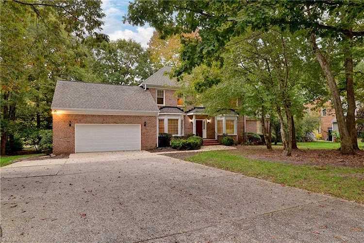106 Carnoustie Williamsburg, VA 23188