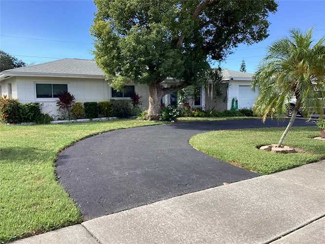 690 Keene Rd Largo, FL 33771