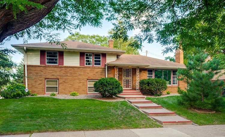 506 Raymond Avenue Saint Paul, MN 55104
