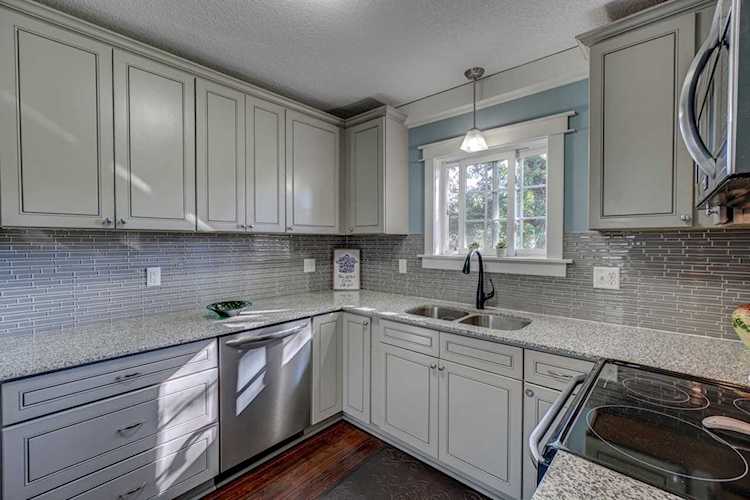 1438 Pascal Street N Saint Paul, MN 55108