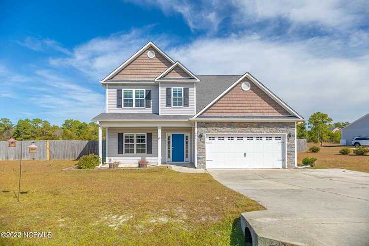 404 Inverness Drive Hubert, NC 28539