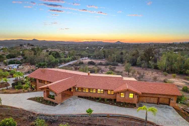 15718 Fruitvale Rd Valley Center, CA 92082
