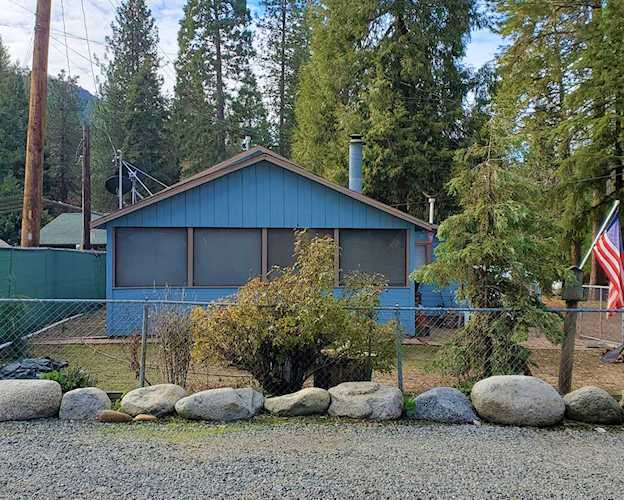 146 Spring Walk California Hot Springs, CA 93207 | MLS 220755 Photo 1