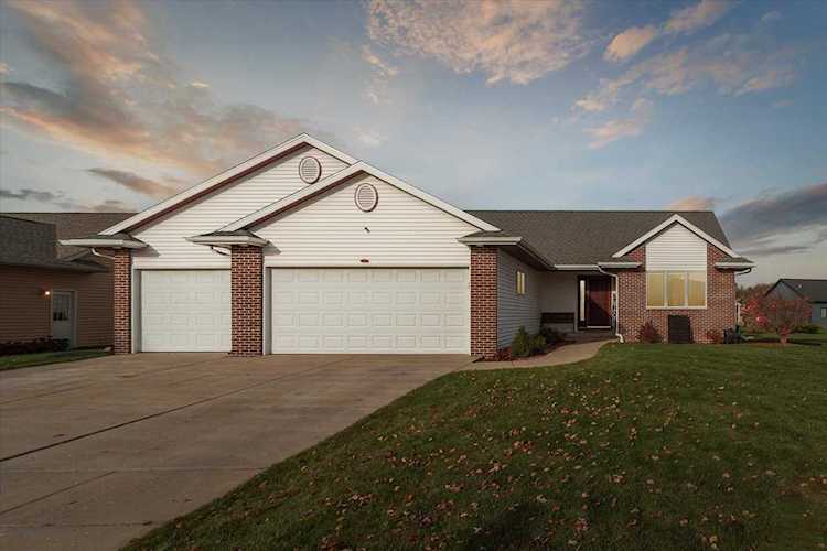 11 S Wyler Dr Evansville, WI 53536
