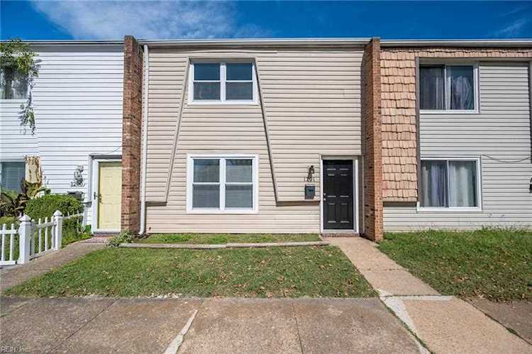 1201 Green Cedar Ln Virginia Beach, VA 23453 | MLS 10459156 Photo 1