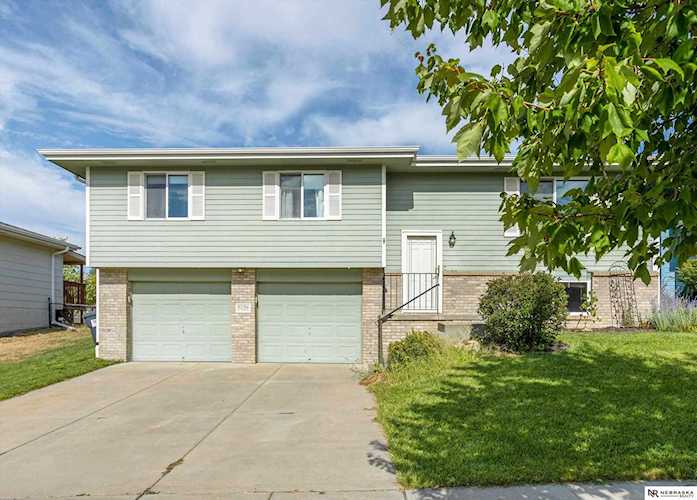 5256 W Redberry Ln Lincoln, NE 68528 | MLS 22222091 Photo 1