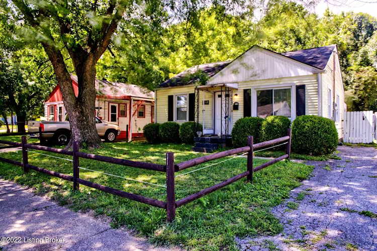 1623 Clara Ave Louisville, KY 40215 | MLS 1619924 Photo 1