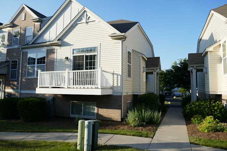 1660 Dogwood Ln #1660 Hanover Park, IL 60133 | MLS 11659641 Photo 1