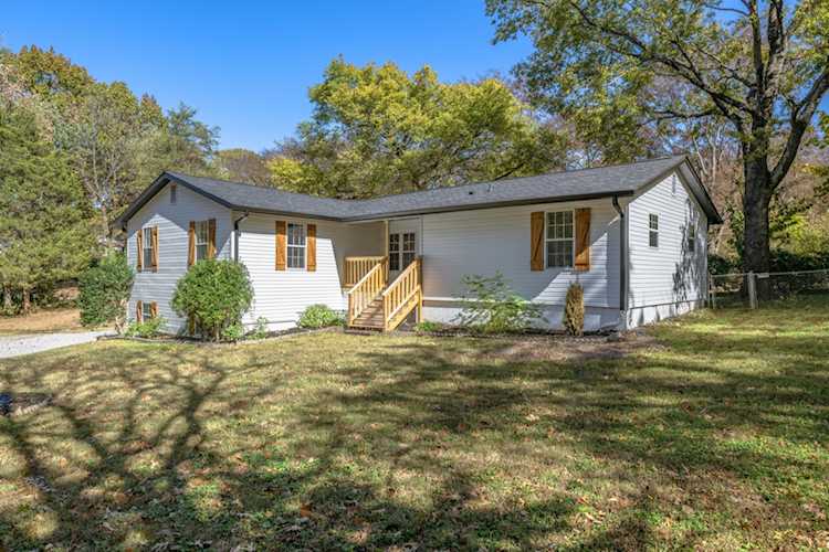 2707 Jones Ave Nashville, TN 37207