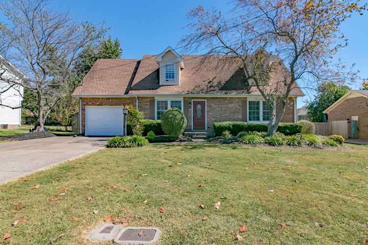 3317 Carrie Dr Clarksville, TN 37042