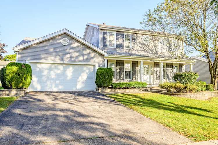 642 N Brookdale Dr Schaumburg, IL 60194