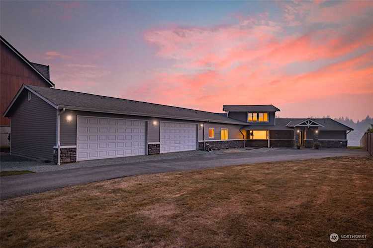 5118 218th Ave E Lake Tapps, WA 98391