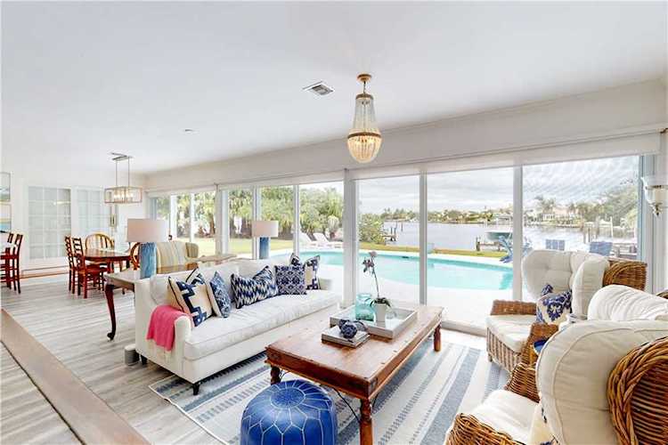 1986 Mooringline Dr Vero Beach, FL 32963