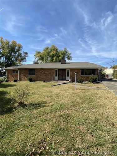 4525 Scottsville Dr Floyds Knobs, IN 47119