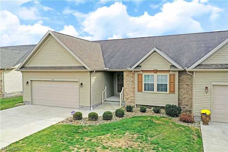 947 Park Place Niles, OH 44446