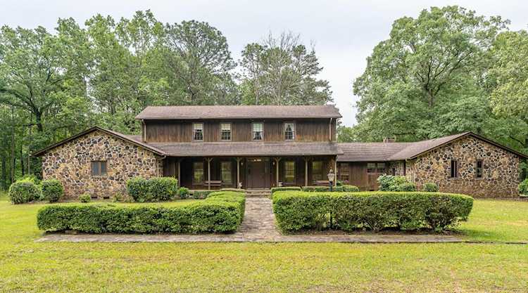 825 Bob Wilson Rd Jasper, AL 35504