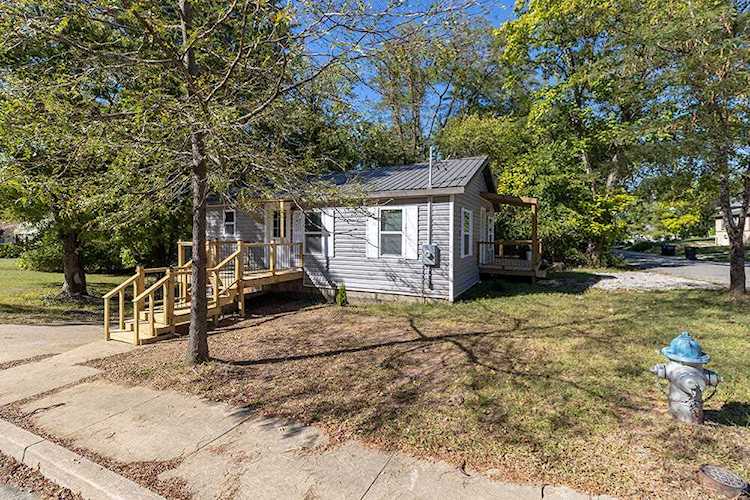 701 W Chestnut ST Fulton, MO 65251