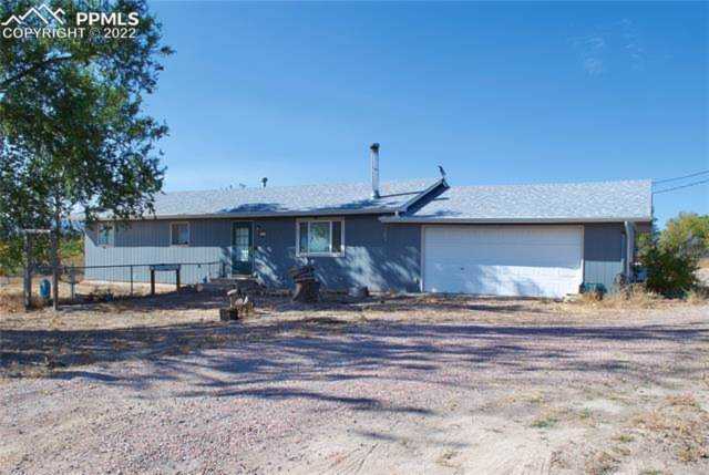 745 K Street Penrose, CO 81240