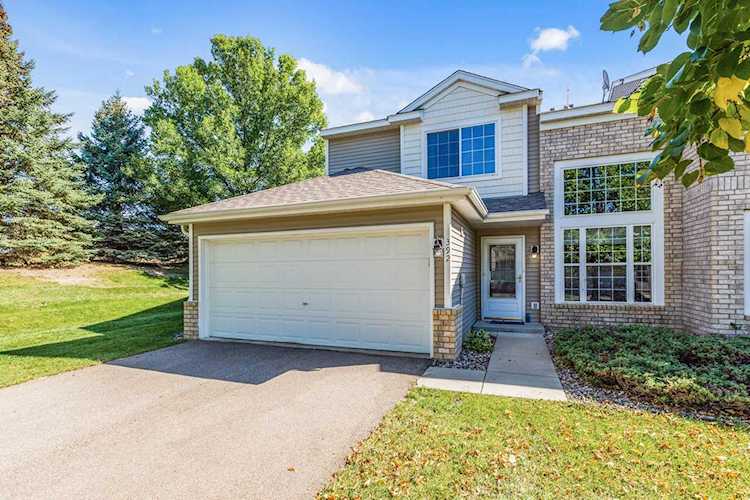 392 Wilderness Drive Chaska, MN 55318
