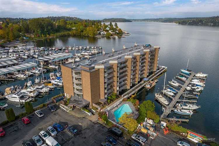 9500 Rainier Ave S #611 Seattle, WA 98118