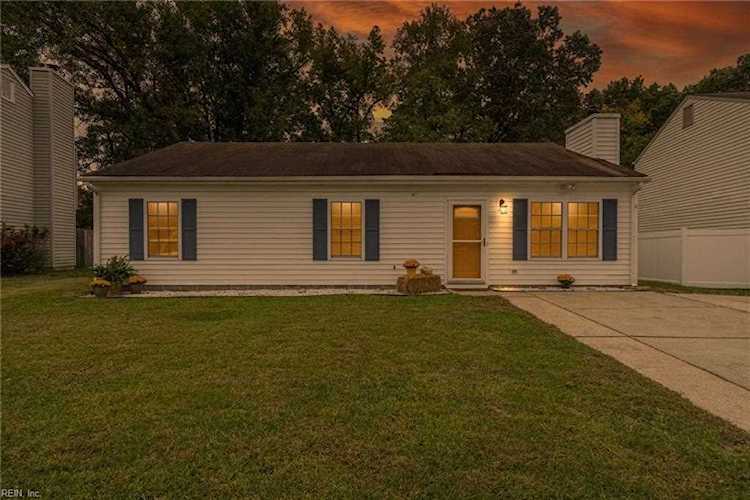 669 Trails Ln Newport News, VA 23608 | MLS 10461863 Photo 1
