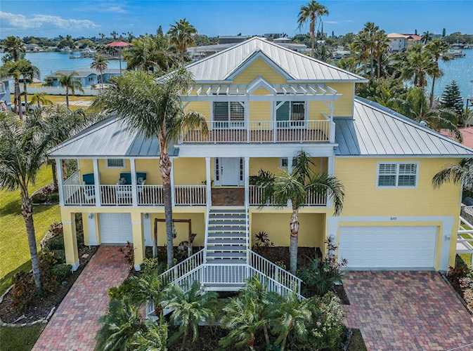 849 Bay Point Dr Madeira Beach, FL 33708
