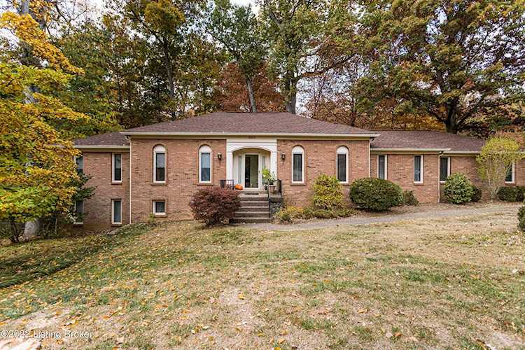 6810 Wind Ridge Ct Louisville, KY 40241