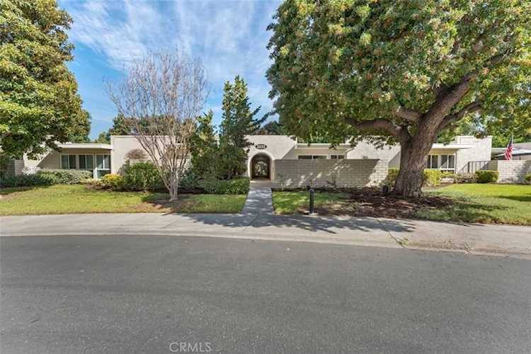 2233 Via Puerta #B Laguna Woods, CA 92637