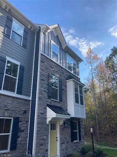 900 Barque Place Chesapeake, VA 23323 home for sale, MLS#10426542 - Crescas Real Estate Photo 1