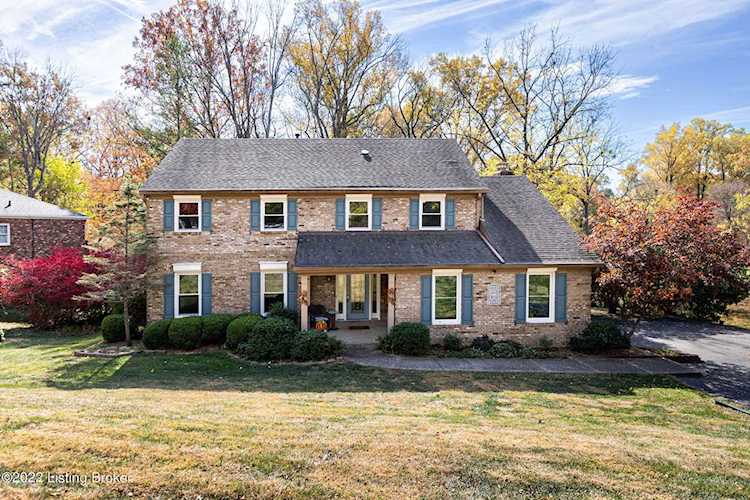 7304 Hunting Creek Dr Prospect, KY 40059