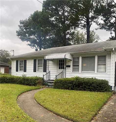 1152 Leland Circle Virginia Beach, VA 23464 home for sale, MLS#10462296 - Crescas Real Estate Photo 1