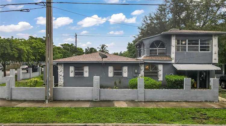4030 NW 1st Ave Miami, FL 33127