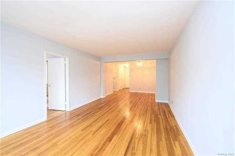 3 Sadore Lane #5U Yonkers, NY 10710