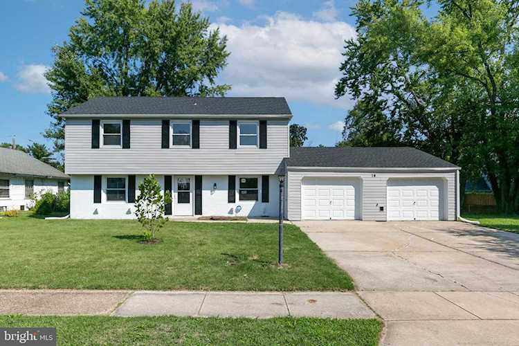 14 Mandolin Ln Willingboro, NJ 08046