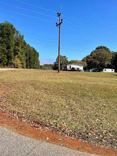 202 Walker Ave Chesnee, SC 29323