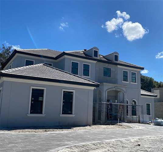 16109 Orbita De Avila Tampa, FL 33613