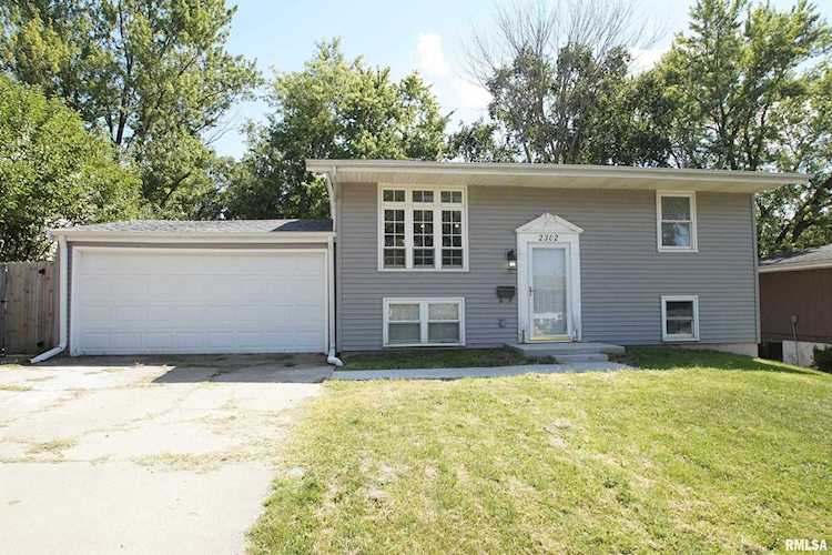 2302 W Kensington Dr Peoria, IL 61614 home for sale, MLS#PA1236958 - Rodgers Real Estate Group Photo 1