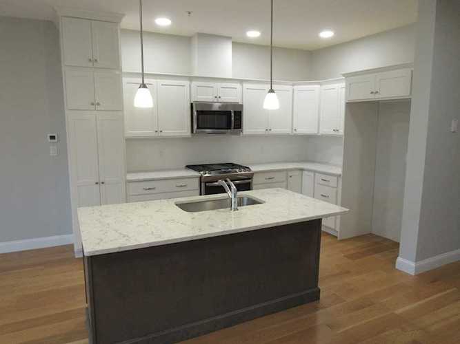 2 Mariner's Way #212 Plymouth, MA 02360
