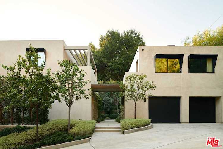 1317 Delresto Dr Beverly Hills, CA 90210