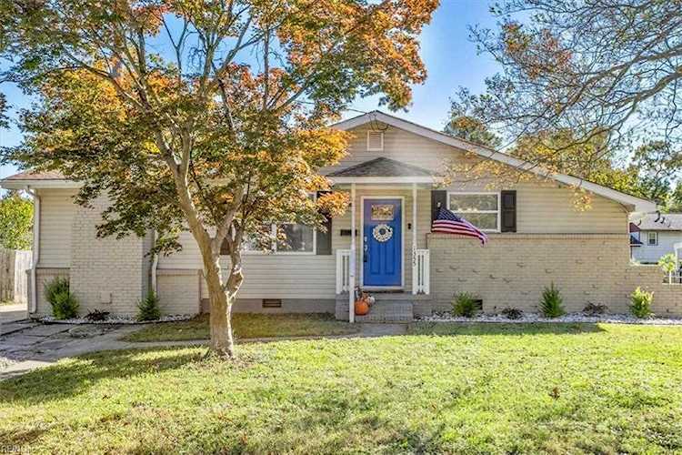 1355 Bill St Norfolk, VA 23518 home for sale, MLS#10462488 - Crescas Real Estate Photo 1